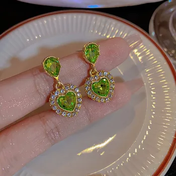  Zirkonya Köpüklü Yeşil Kristal Aşk Kalp Dangle Küpe Moda Yaz Aksesuarları Parti Takı doğum günü hediyesi Kadınlar için